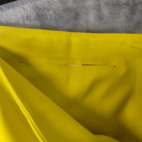 Girlfriend Collective Women S Yellow Bike Shorts Recycled Fabric Fitness Fashion - Picture 6 of 8